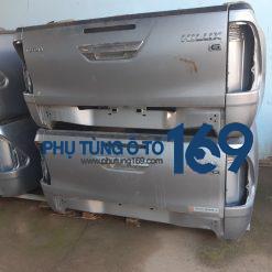 Thùng sau Toyota Hilux