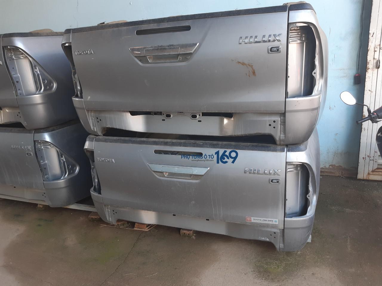 Thùng sau Toyota Hilux Thùng sau Toyota Hilux