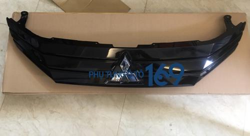 Ca lăng màu đen Mitsubishi Xpander Ca lăng màu đen Mitsubishi Xpander