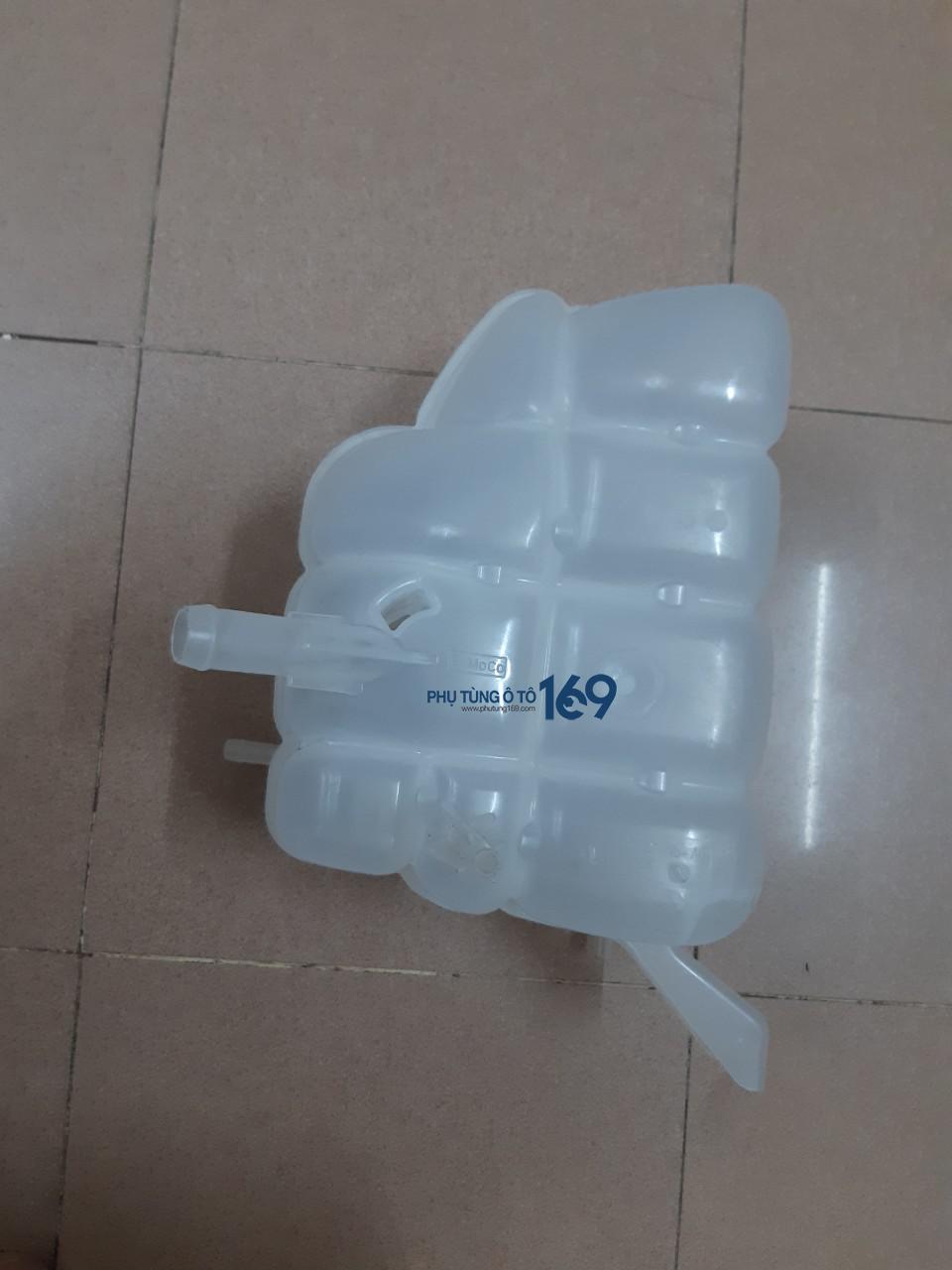 Bình nước phụ Ford Everest Bình nước phụ Ford Everest