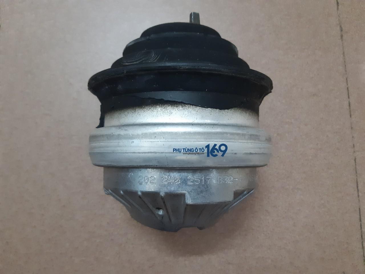 Chân máy trước Mercedes E240 Chân máy trước Mercedes E240