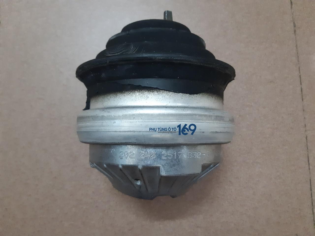 Chân máy trước Mercedes E240 Chân máy trước Mercedes E240