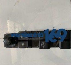 Công tắc lên xuống kính tổng Mazda 3