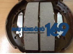 Má phanh sau Toyota Hilux