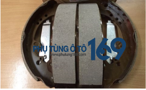 Má phanh sau Toyota Hilux  Má phanh sau Toyota Hilux