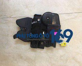 Khóa ngậm cốp hậu Nissan Sunny Khóa ngậm cốp hậu Nissan Sunny