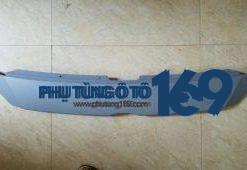 Ốp nhựa trên ca lăng Mazda 3