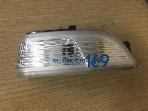 Đèn xi nhan gương phải Mazda Bt50 Đèn xi nhan gương phải Mazda Bt50