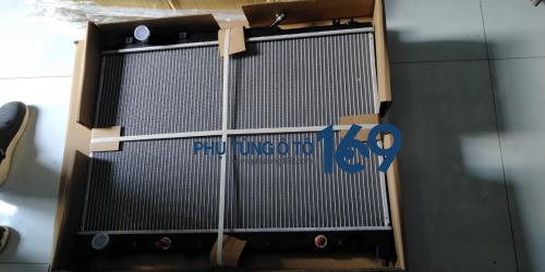 Két nước Mazda CX9 Két nước Mazda CX9