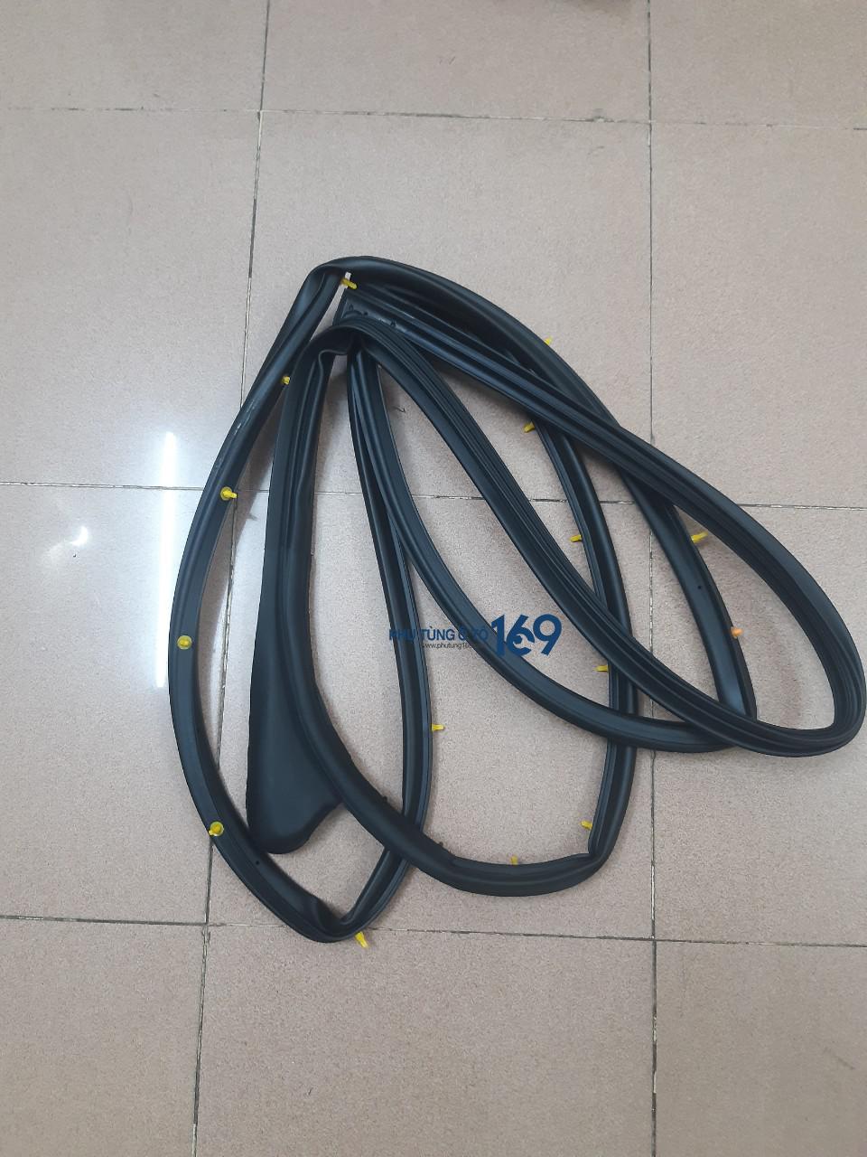 Gioăng cánh cửa trước trái Kia Sorento Gioăng cánh cửa trước trái Kia Sorento