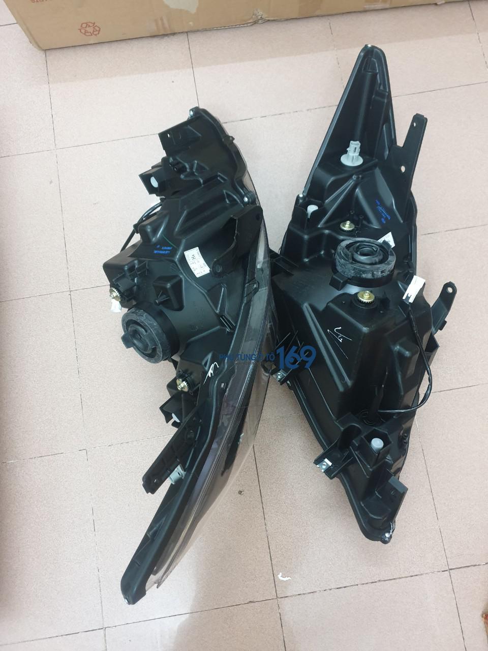 Đèn pha phải Mazda Bt50 Đèn pha phải Mazda Bt50