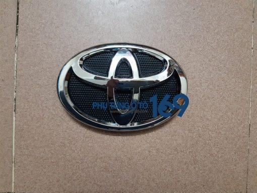 Logo calang trước Toyota Camry