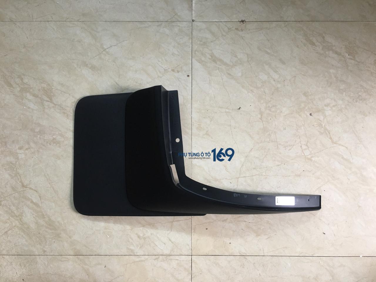 Chắn bùn bánh xe sau trái Mazda Bt50 Chắn bùn bánh xe sau trái Mazda Bt50