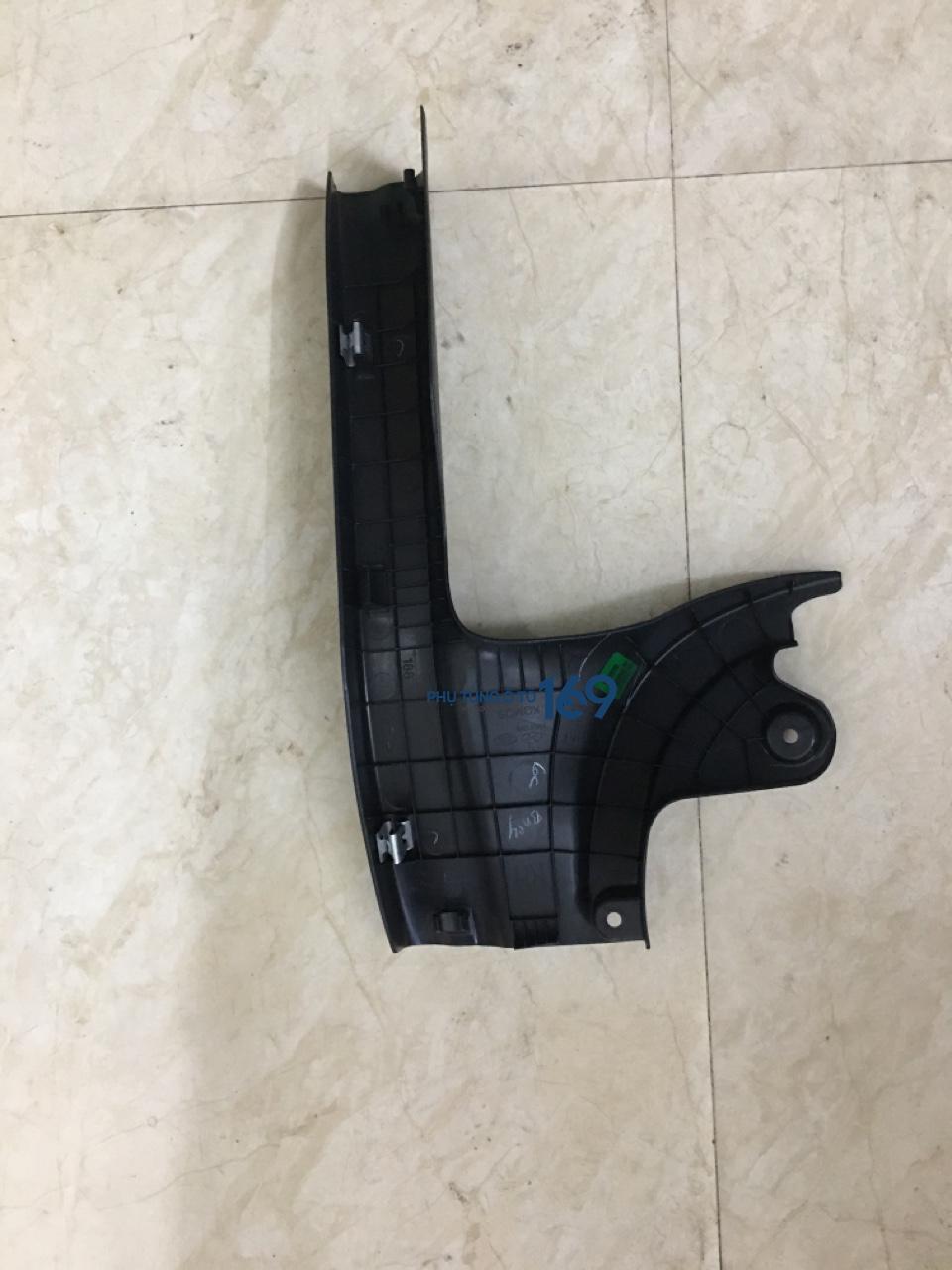 Ốp bậc cửa sau phải Hyundai i10 Grand Ốp bậc cửa sau phải Hyundai i10 Grand