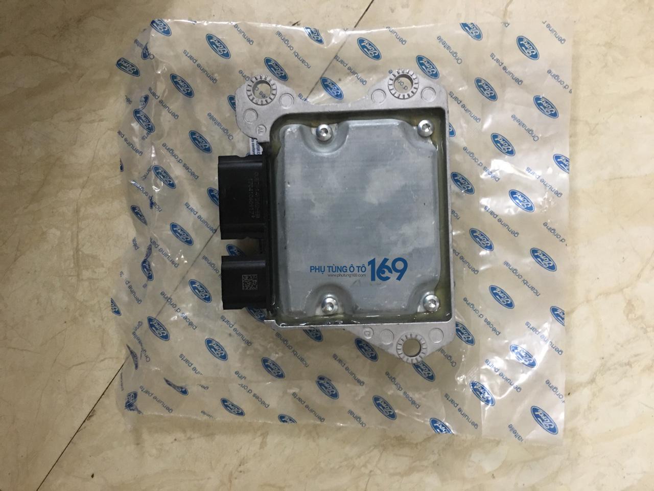 hop-dieu-khien-tui-khi