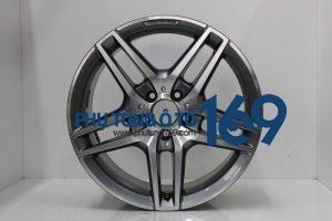 La zăng Mercedes E200 La zăng Mercedes E200