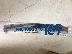 Nẹp mạ cản trước trái Mercedes C300 Nẹp mạ cản trước trái Mercedes C300