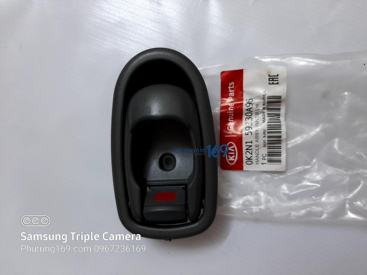 Tay mở cửa trong Kia Spectra 2003 – 2007