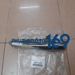 Tay mở cửa ngoài Mitsubishi Lancer