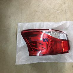 Đèn hậu ngoài phải Isuzu Mu-X