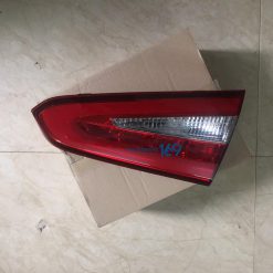 Đèn hậu trong trái Kia K3