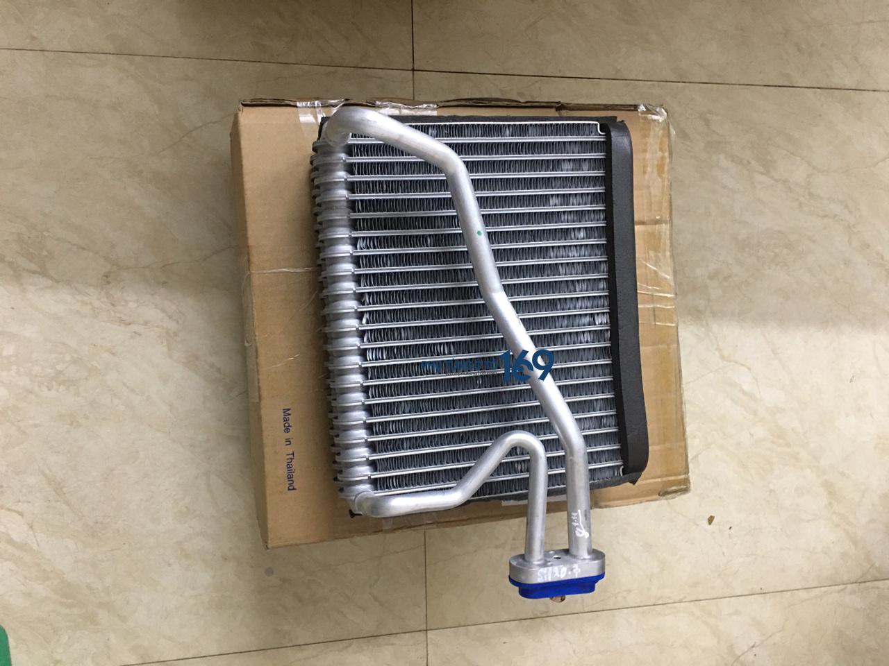 gian-lanh-trong-xe (1)