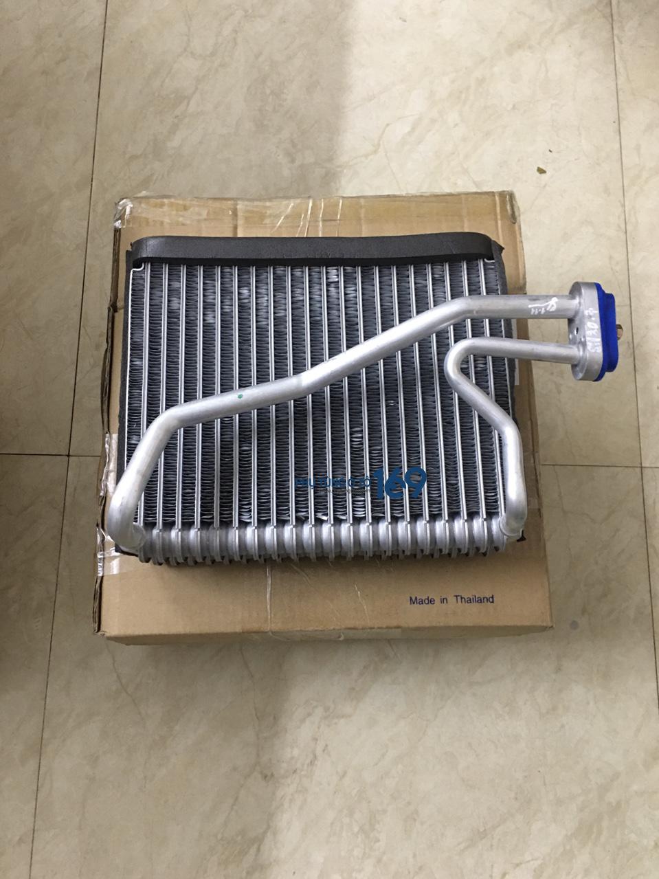 gian-lanh-trong-xe (2)