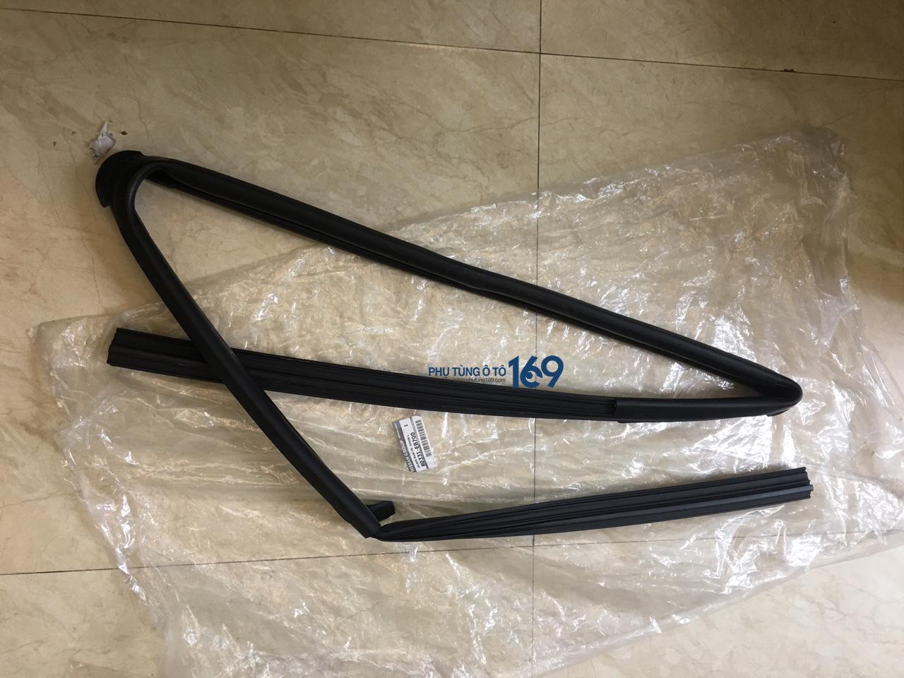 Gioăng trượt kính cánh cửa trước phải Nissan Navara Gioăng trượt kính cánh cửa trước phải Nissan Navara