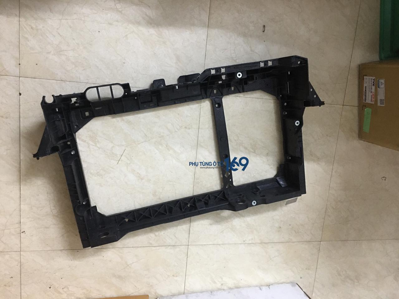 Khung xương đầu xe Ford Fiesta Khung xương đầu xe Ford Fiesta