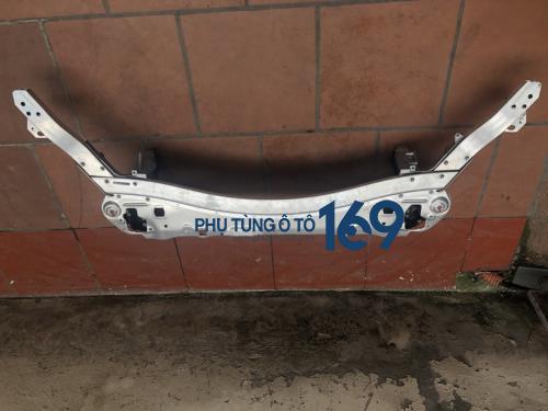 Xương giàn nóng két nước Mercedes E200 Xương giàn nóng két nước Mercedes E200