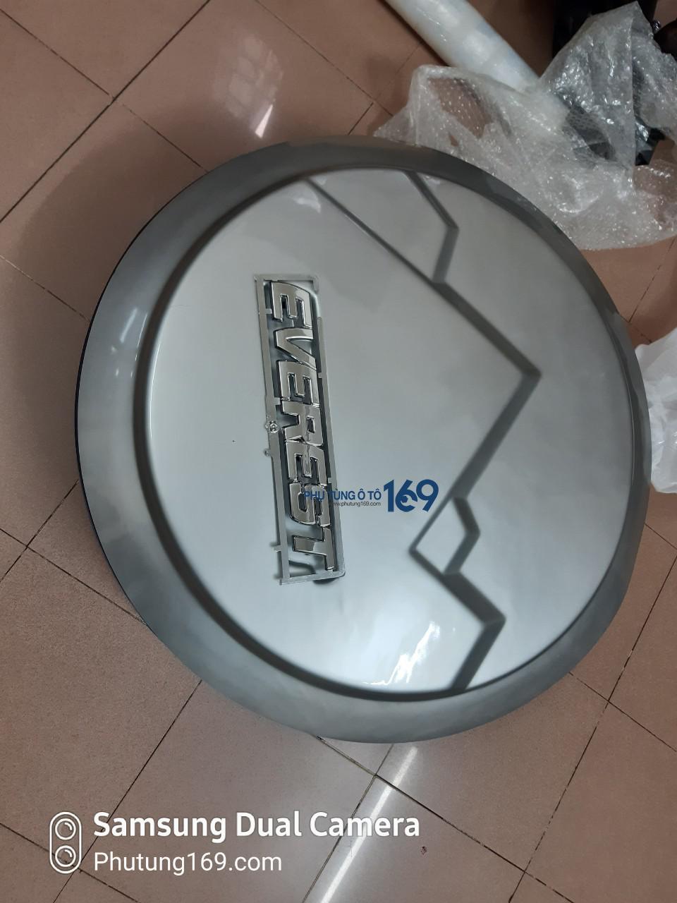 Ốp lốp dự phòng Ford Everest Ốp lốp dự phòng Ford Everest