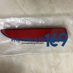 Phản quang cản sau phải Mazda 3