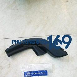 Ốp chân kính chắn gió phải Hyundai Elantra