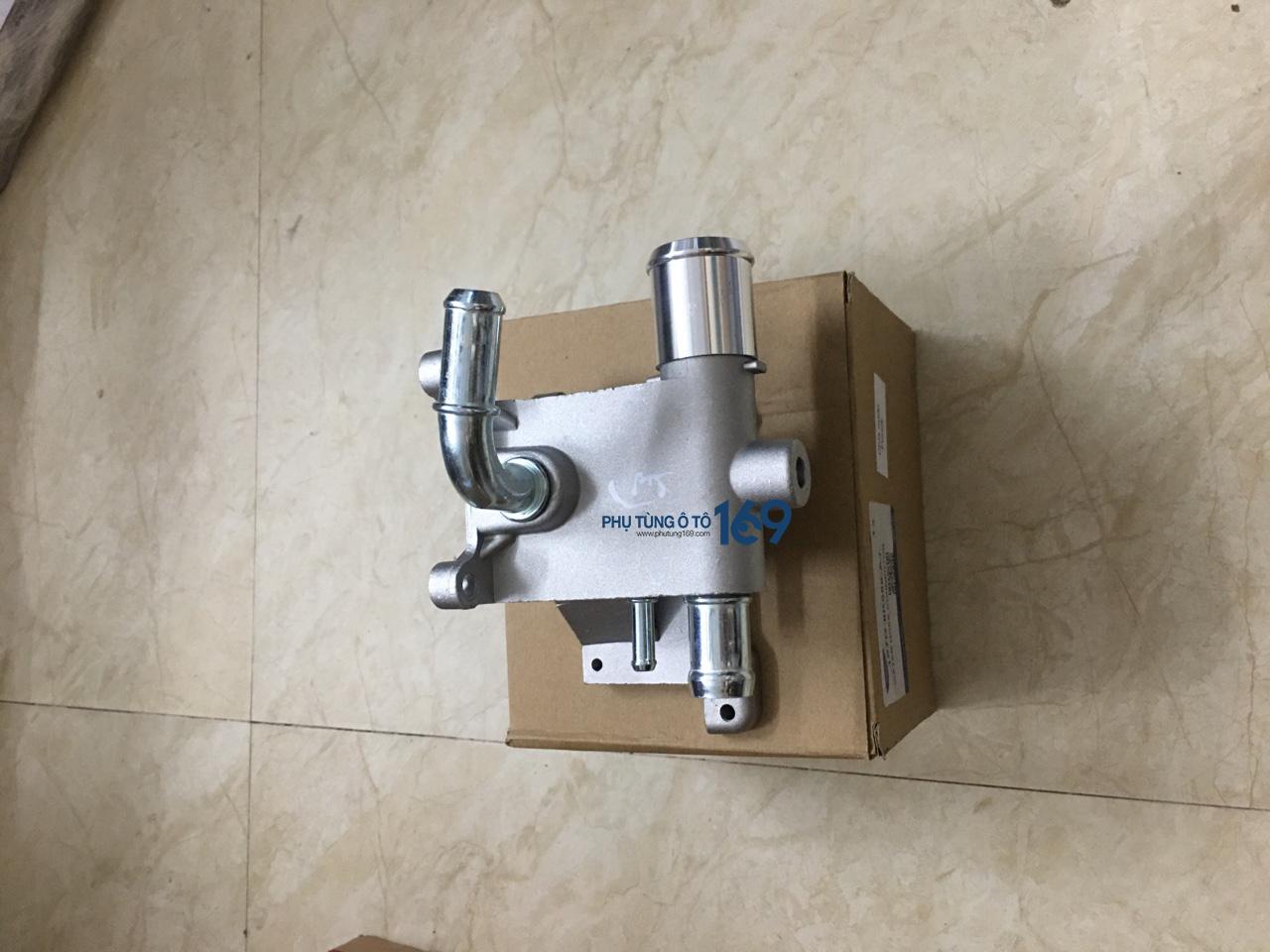 Van chia nước Ford Focus Van chia nước Ford Focus