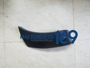 Ốp phồng ba đờ sốc trước Ford Everest 2008-2010 RL Ốp phồng ba đờ sốc trước Ford Everest 2008-2010 RL