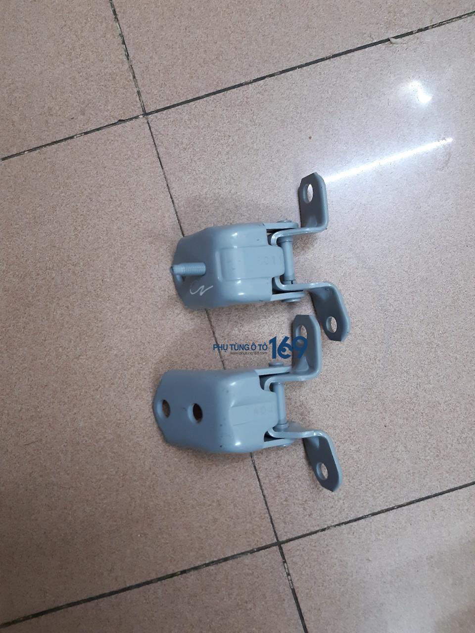 Bản lề cánh cửa Mazda Bt50 2016 Bản lề cánh cửa Mazda Bt50 2016