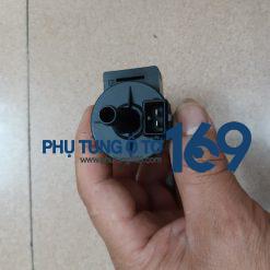 Van hơi xăng Chevrolet Cruze 2012