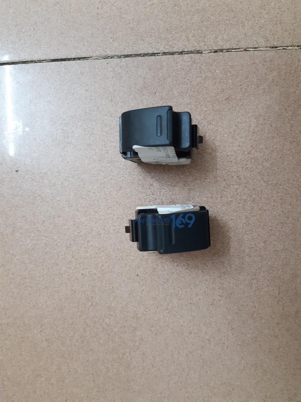 Công tắc lên xuống kính Emgrand EC718 Công tắc lên xuống kính Emgrand EC718