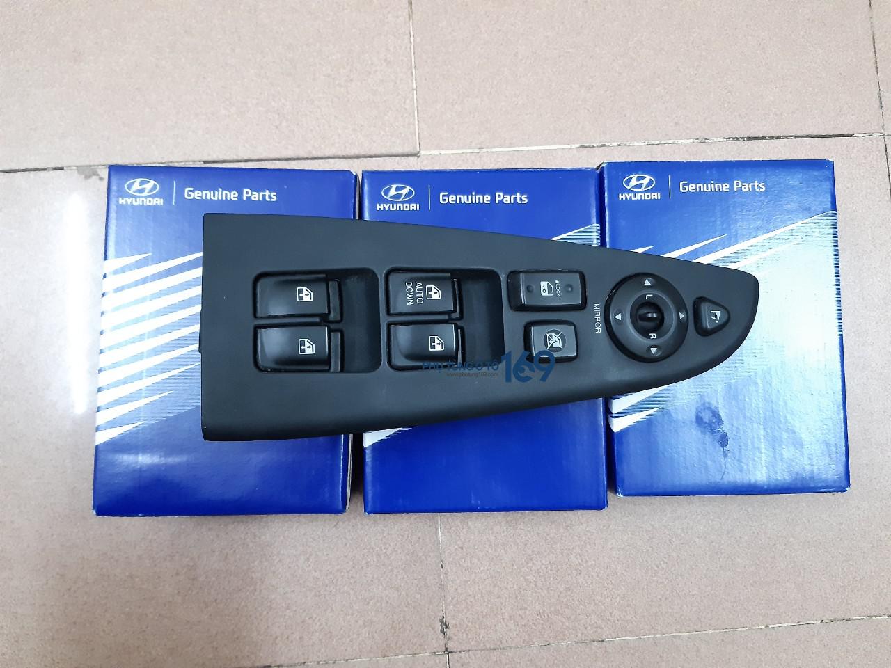 Công tắc tổng lên xuống kính Hyundai Elantra Công tắc tổng lên xuống kính Hyundai Elantra