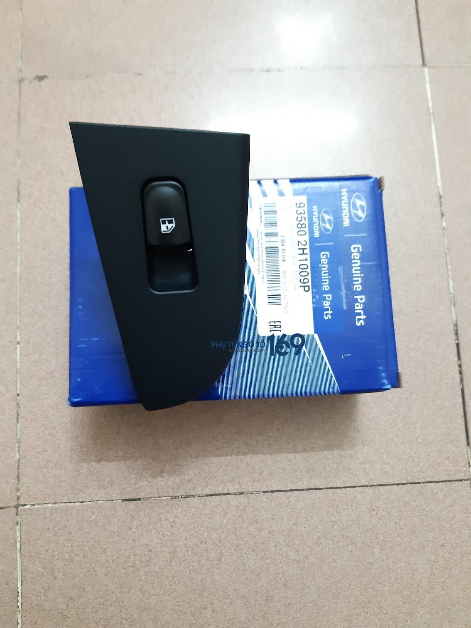 Công tắc lên kính sau trái Hyundai elantra Công tắc lên kính sau trái Hyundai elantra