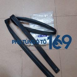 Gioăng trượt kính trước phụ Hyundai I10 grand