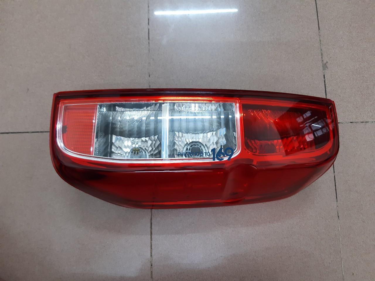 Đèn hậu Nissan Navara Đèn hậu Nissan Navara
