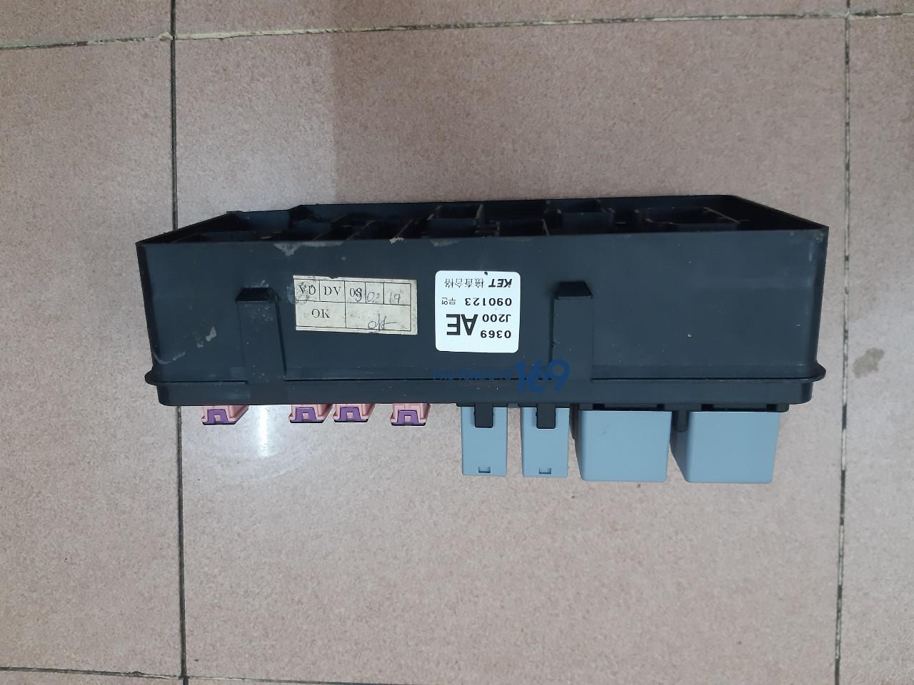 Hộp cầu chì  Daewoo Lacetti Hộp cầu chì Daewoo Lacetti