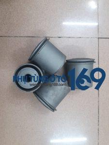 Cao su càng A trên Land Cruiser Cao su càng A trên Land Cruiser