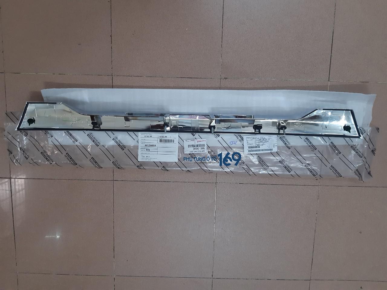 Nẹp mạ cốp hậu Toyota Fortuner Nẹp mạ cốp hậu Toyota Fortuner