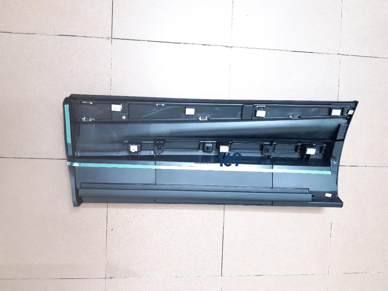 Ốp cánh cửa sau phụ Honda Crv Ốp cánh cửa sau phụ Honda Crv