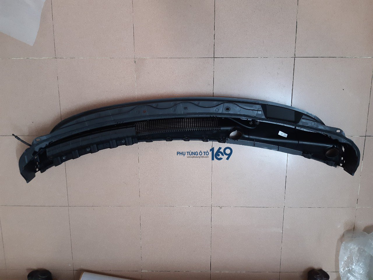 Ốp chân kính chắn gió Kia Morning Ốp chân kính chắn gió Kia Morning