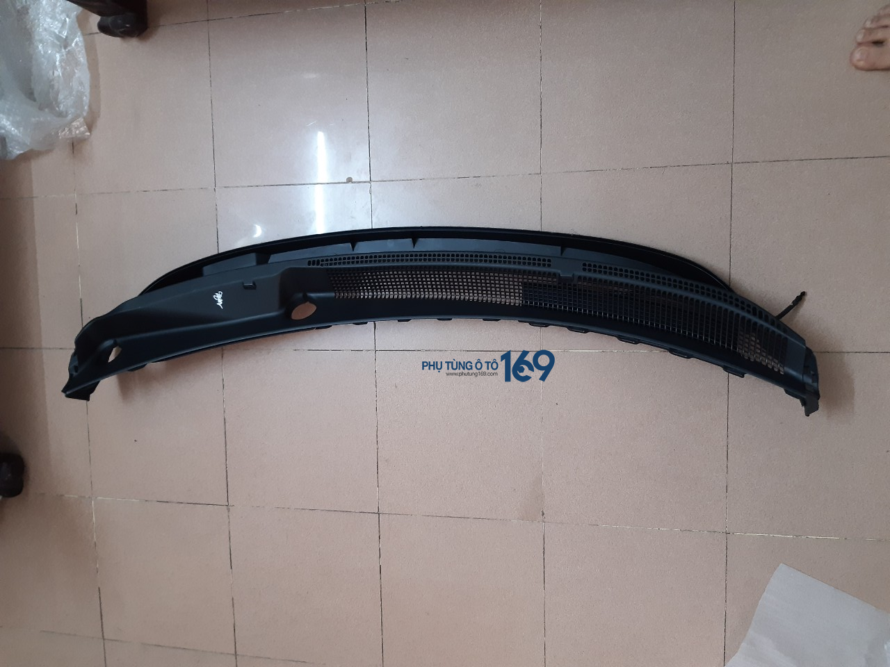 Ốp chân kính chắn gió Kia Morning Ốp chân kính chắn gió Kia Morning