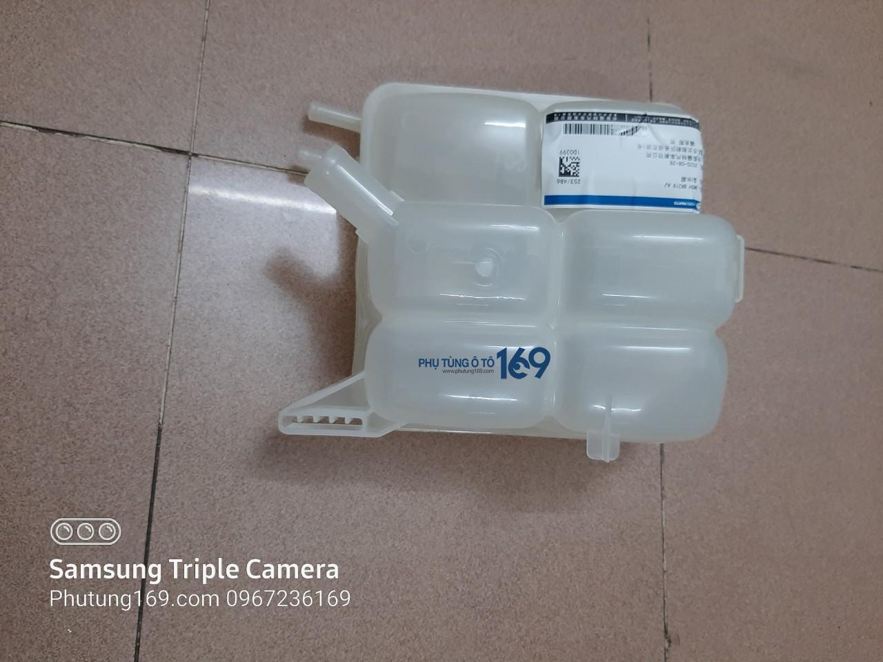 Bình nước phụ Ford Focus Bình nước phụ Ford Focus