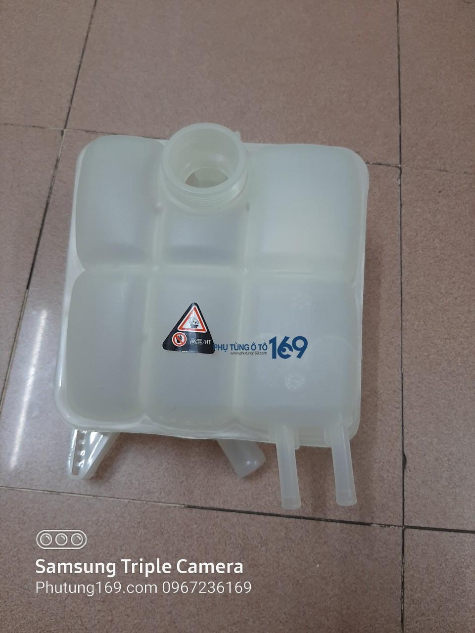 Bình nước phụ Ford Focus Bình nước phụ Ford Focus